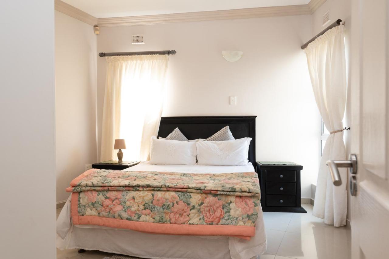 Ferienwohnung Le Rocella 4 - 2 Adults And 4 Children Only Ballito Exterior foto